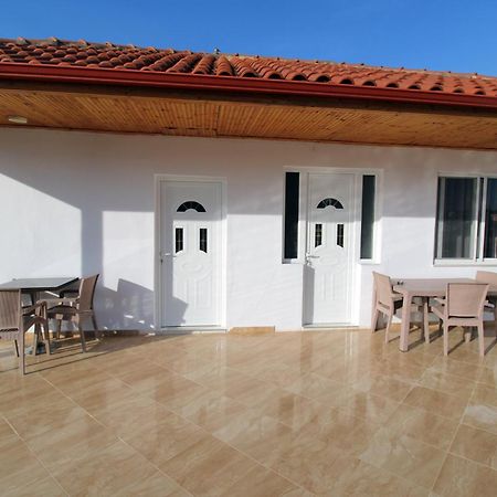 קסאמיל Seaside Vila Genti Pollo מראה חיצוני תמונה